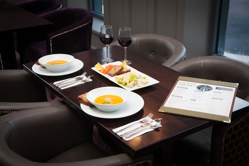 Longcourt Hotel 38/46