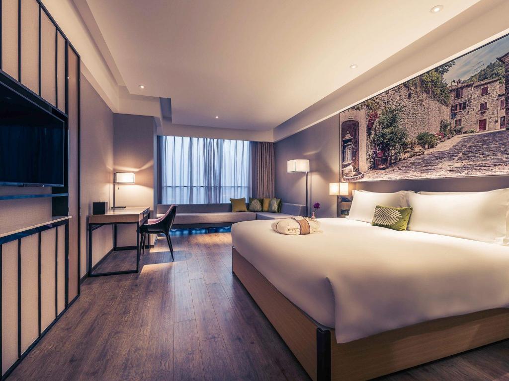 SUPERIOR, KING BED