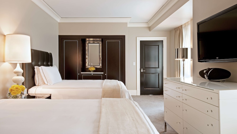 Waldorf Astoria Chicago 14/99