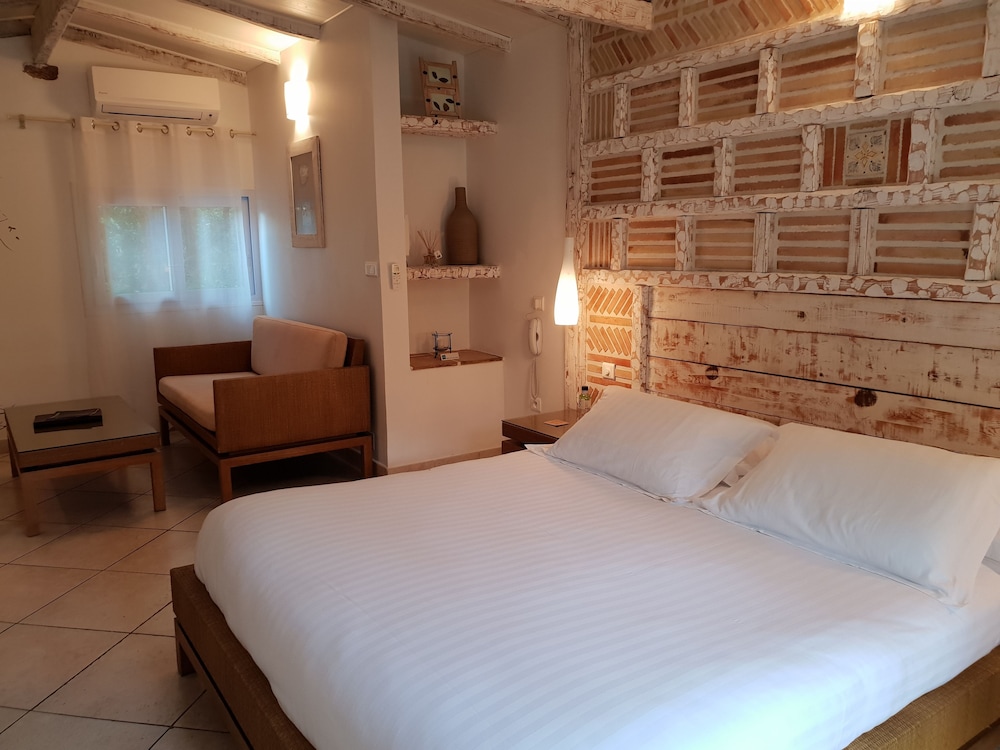 Private Hotel 12/50