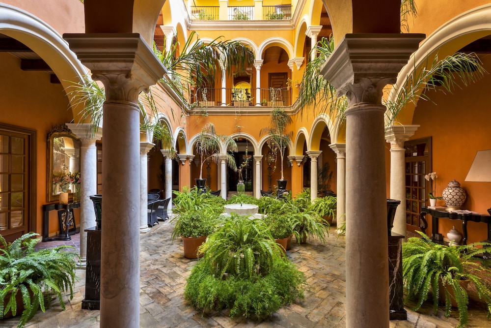 Hotel Casa del Poeta 39/45