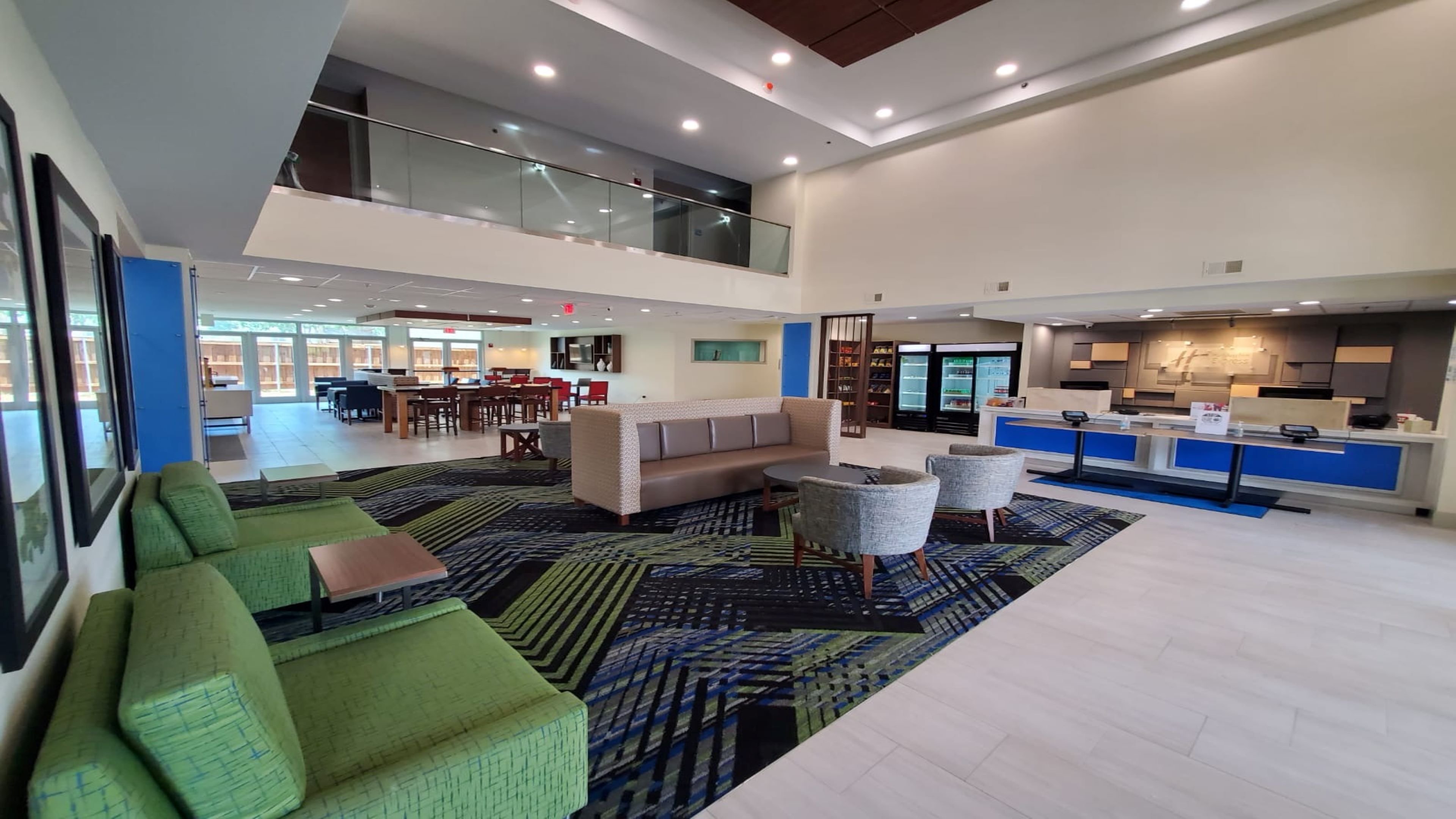 Holiday Inn Express And Suites Arlington North Stadium Area 20/34