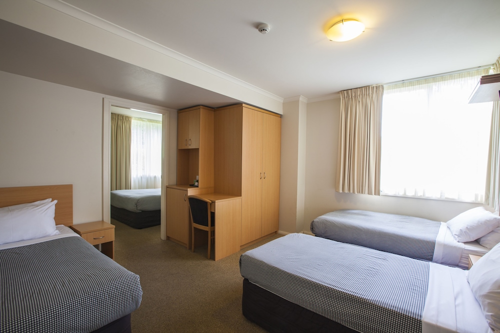 The Denman Hotel 28/48