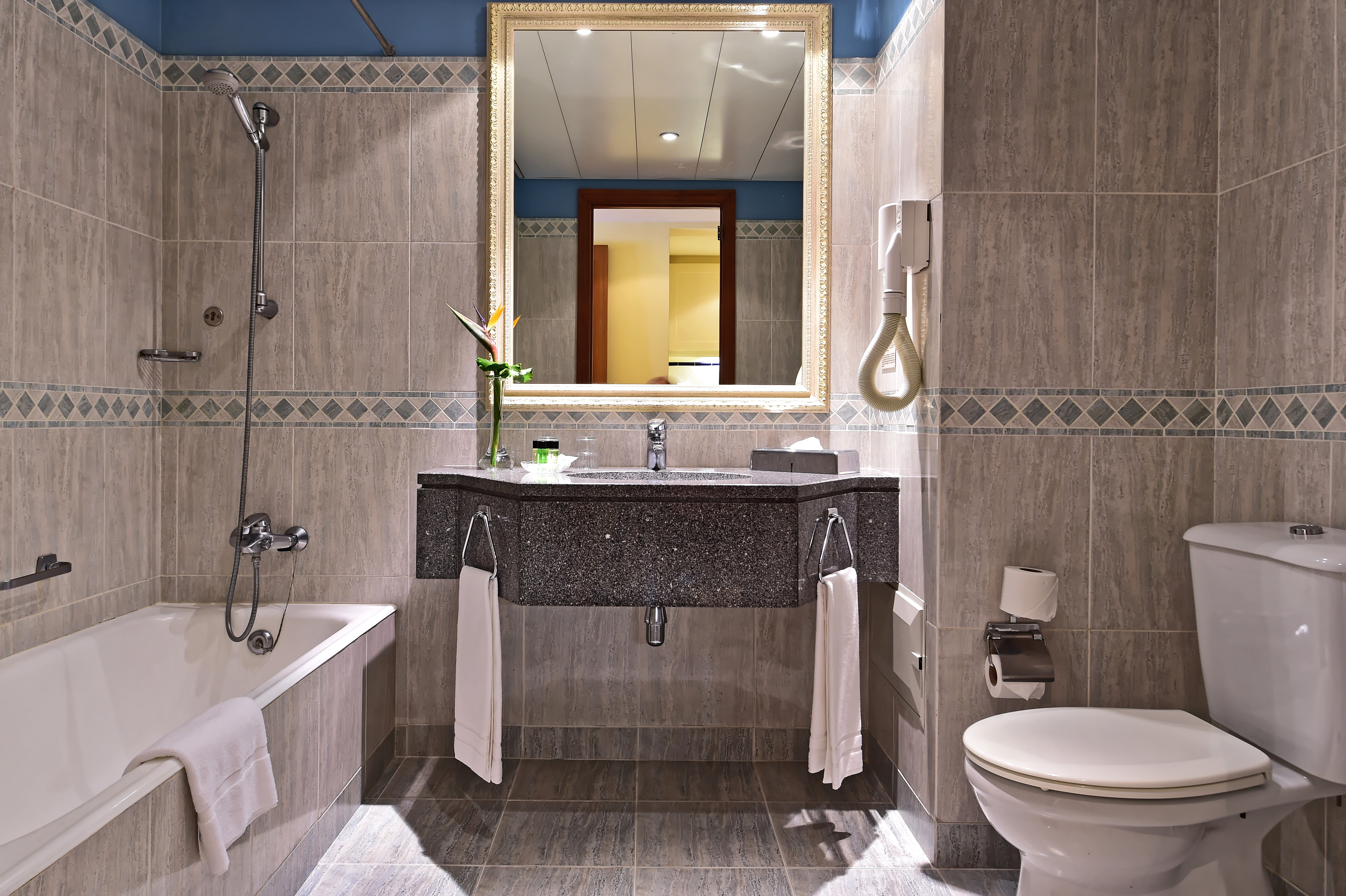 Pestana Miramar Garden Aparthotel 46/50