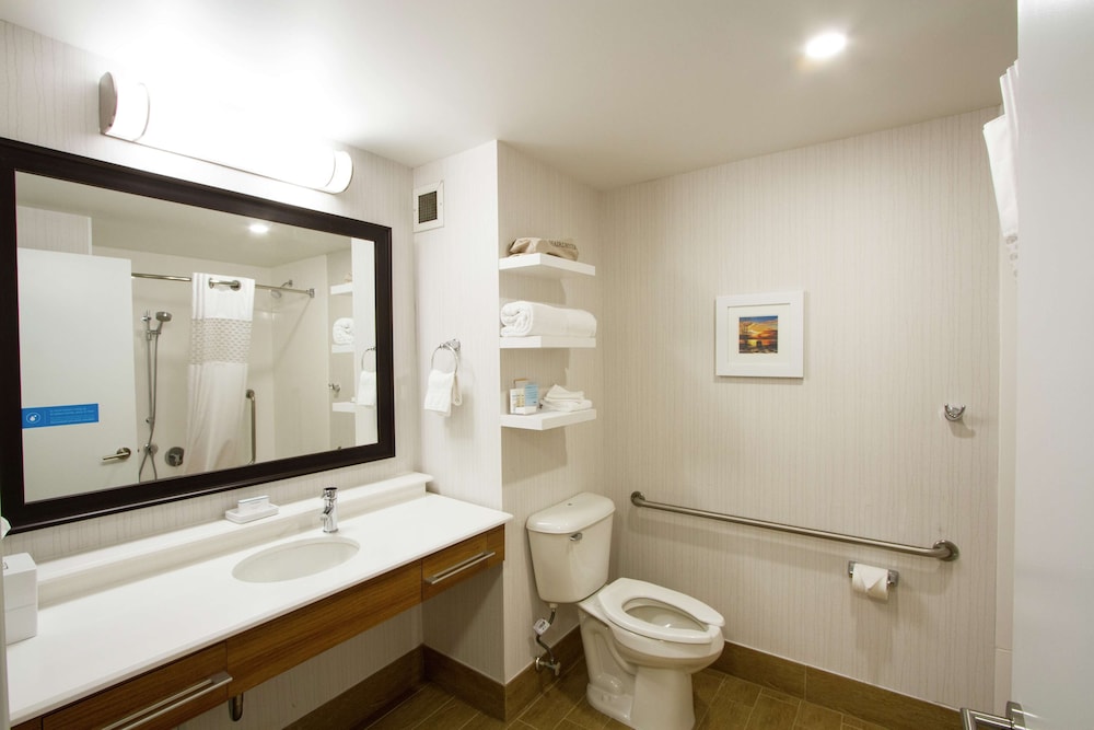 Hampton Inn By Hilton Vancouver Airport/Richmond 11/27