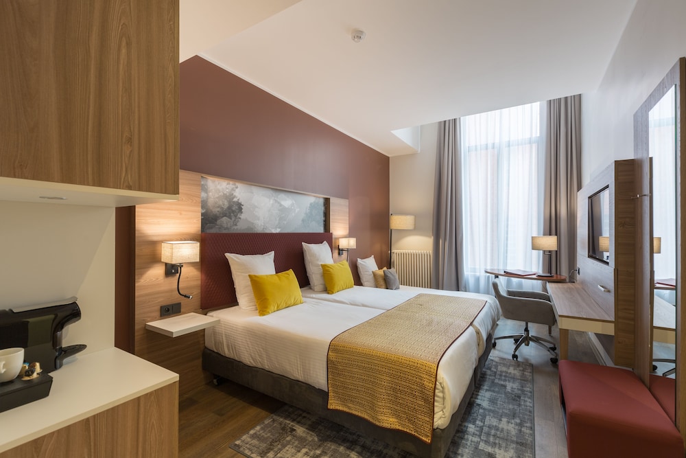 غرفة كومفورت ثلاثية، Leonardo Hotel Antwerp 5/7