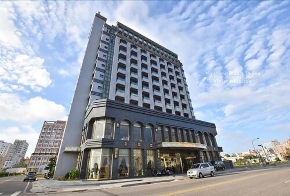 Yaling Hotel 3/40