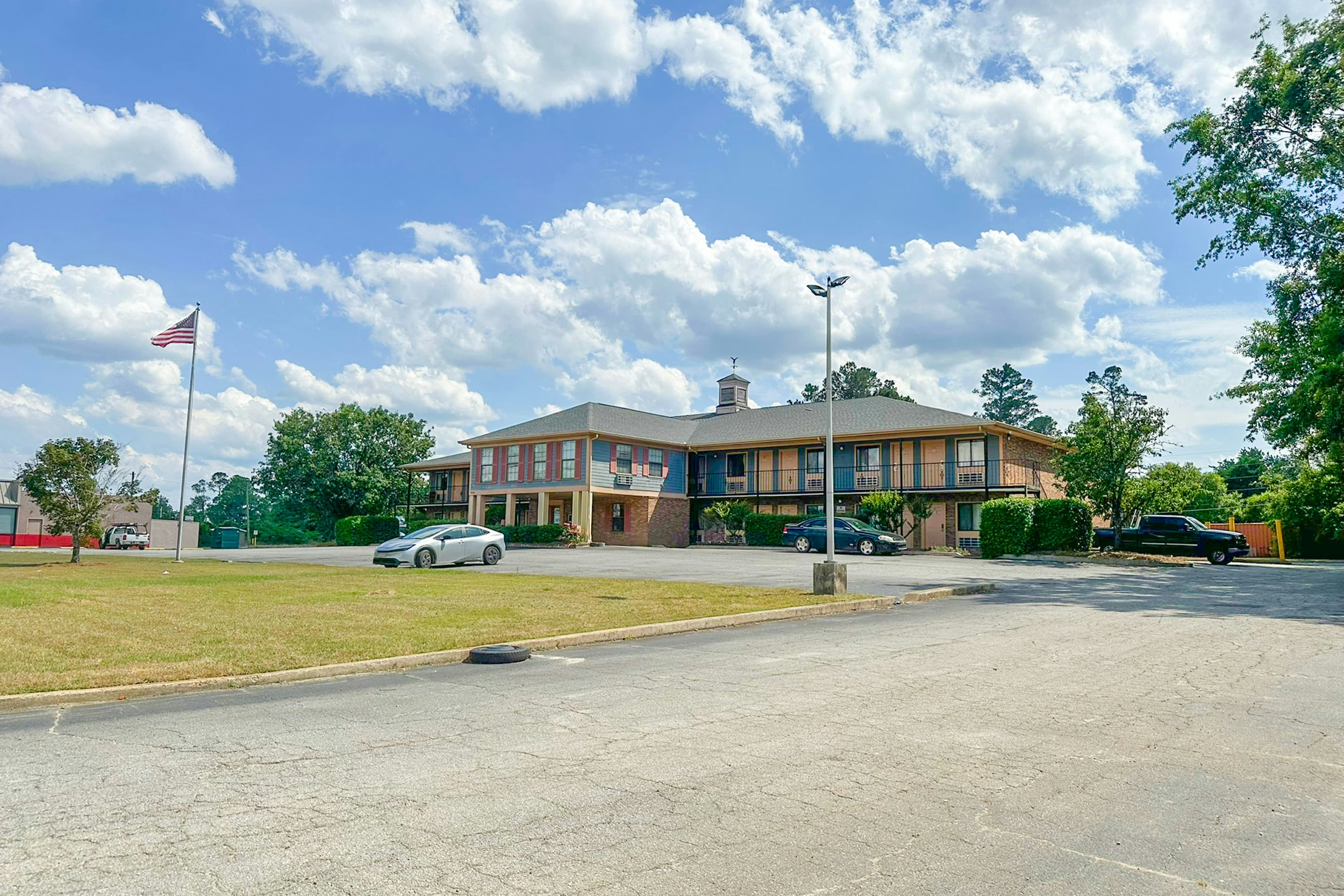 Louisville Inn by OYO Louisville GA US 1 30/42