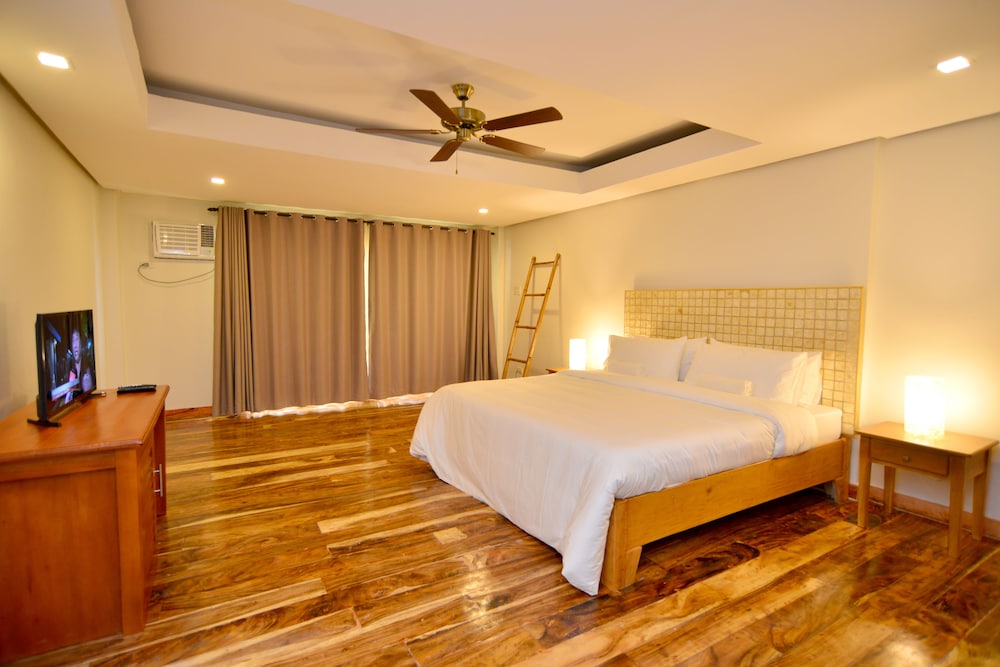 Nabulao Beach And Dive Resort 17/70