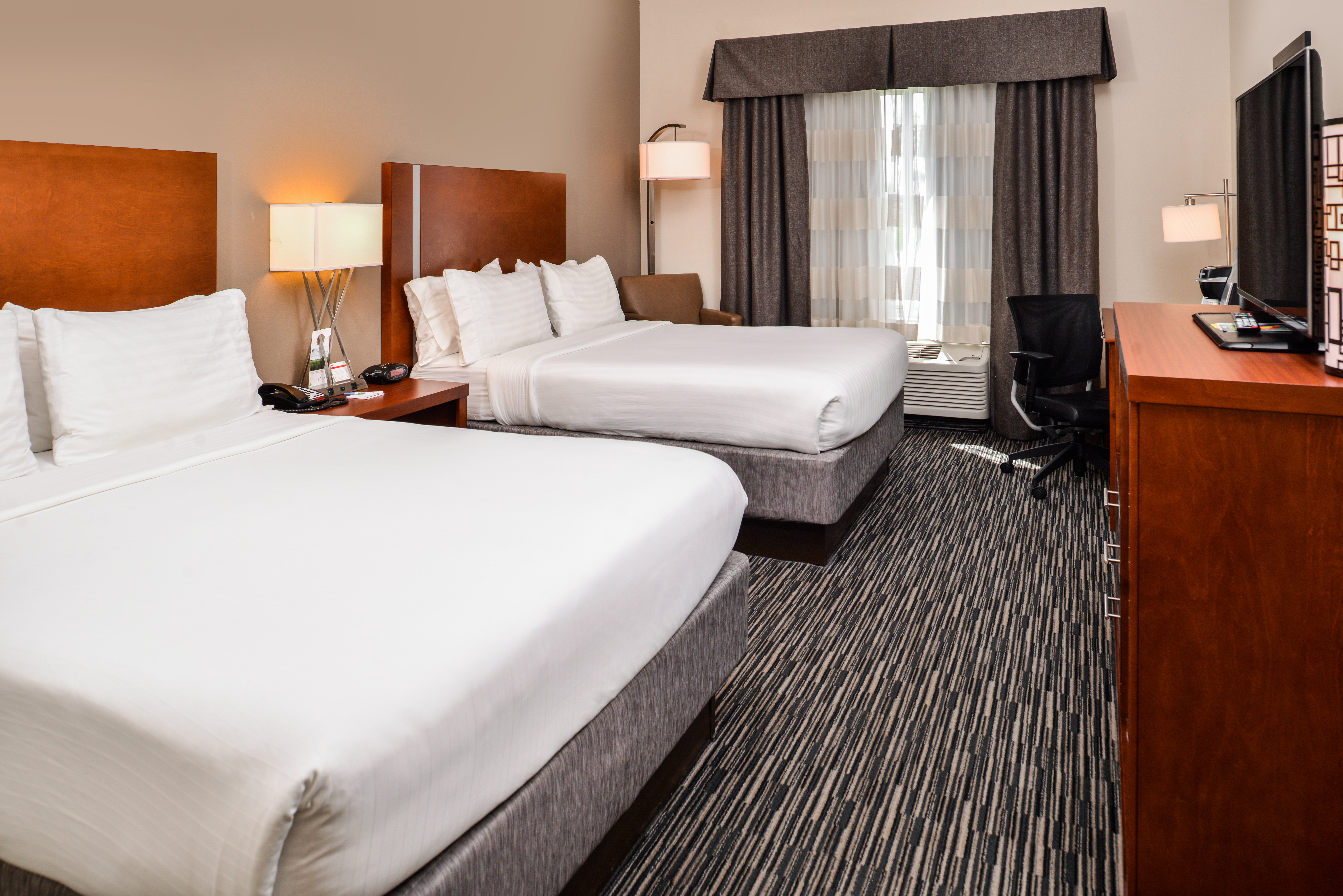 Holiday Inn Express And Suites York 10/43