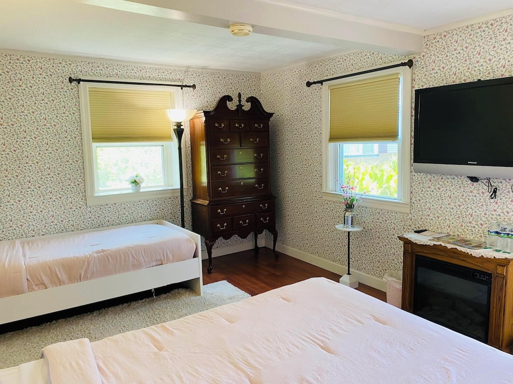 Greystone Manor Inn B&B 10/32