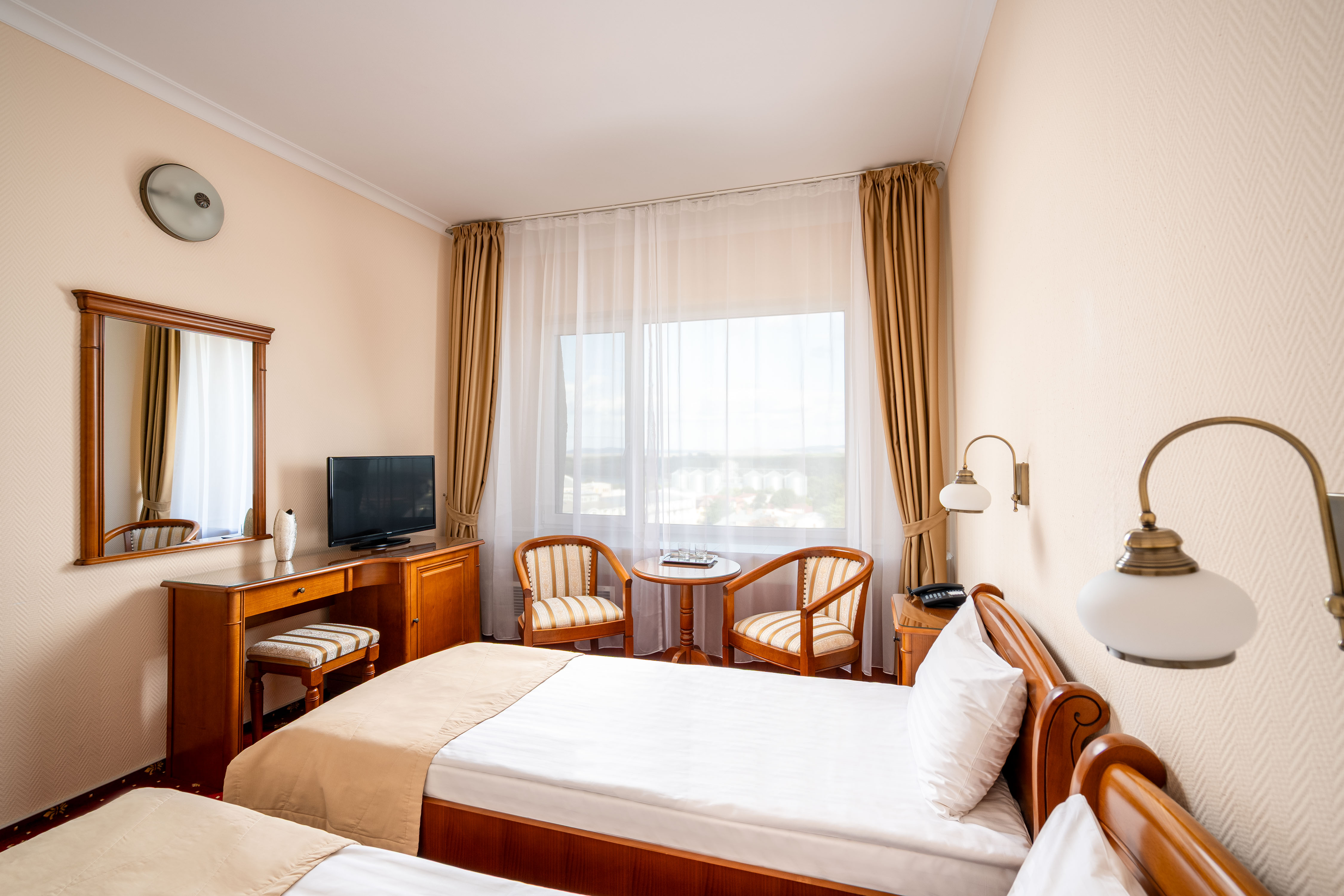 Hotel Traian 15/50