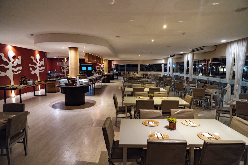 Dom Pedro Laguna Beach Resort & Golf by WAM Experience 64/80