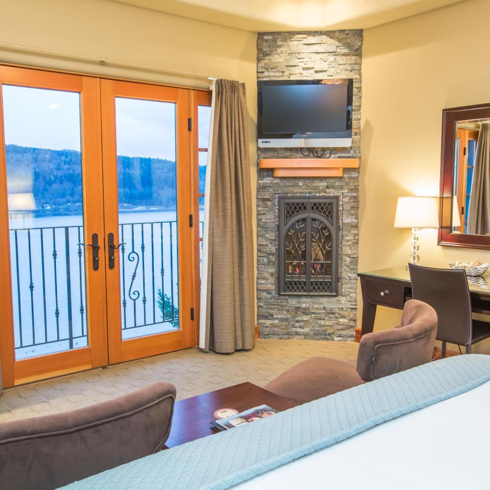 غرفة بسرير كينج بإطلالة على النهر، Columbia Cliff Villas Hotel 3/9