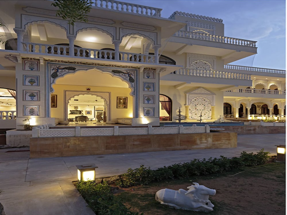 Talai Bagh Palace photo1