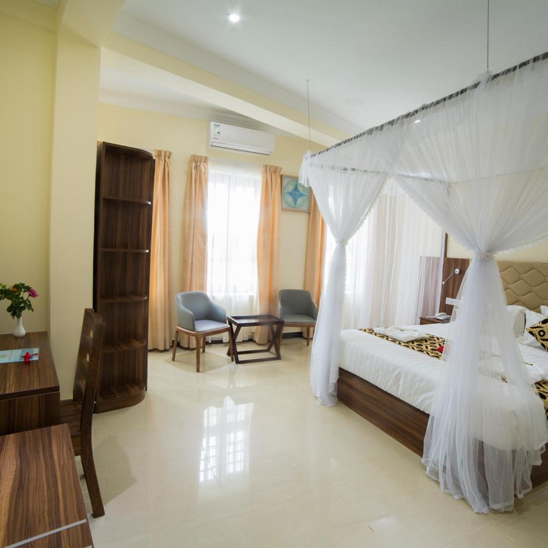 استوديو سوبيريور، Spice Palace Hotel 6/10