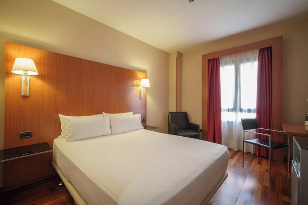 Classic, Triple, Futon Bed, Twin Beds, with Extra Bed