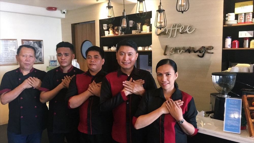 Tacloban Plaza Hotel 45/51
