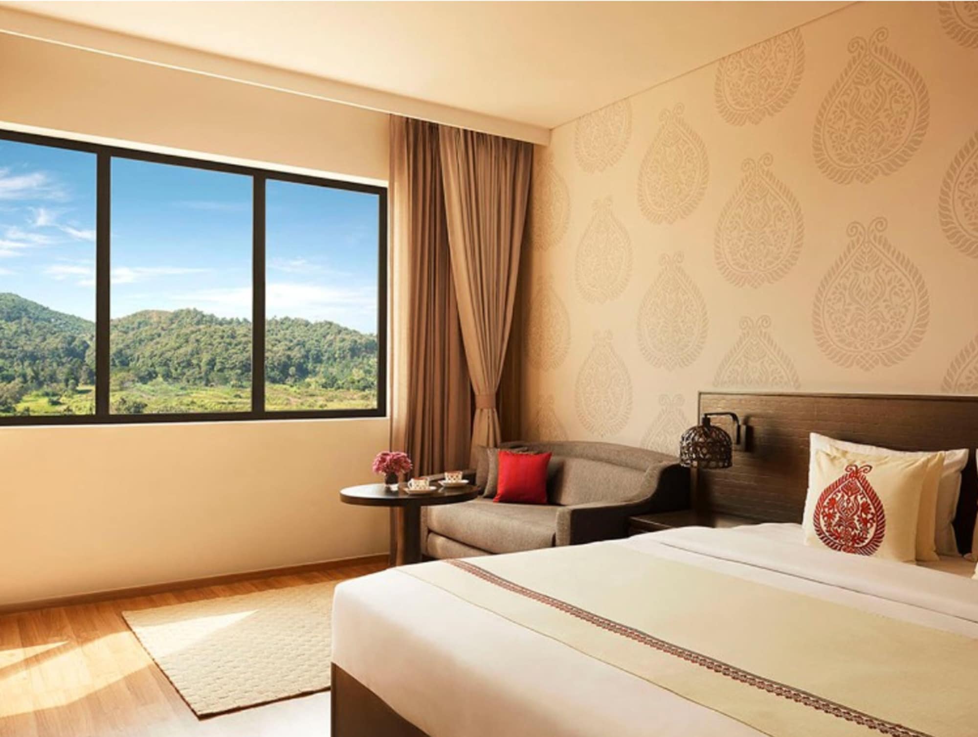 Delight, Deluxe, King Bed, Hill View