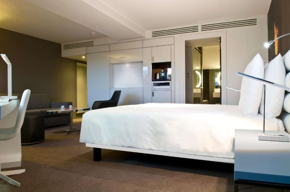 RADISSON BLU HOTEL NANTES 27/68