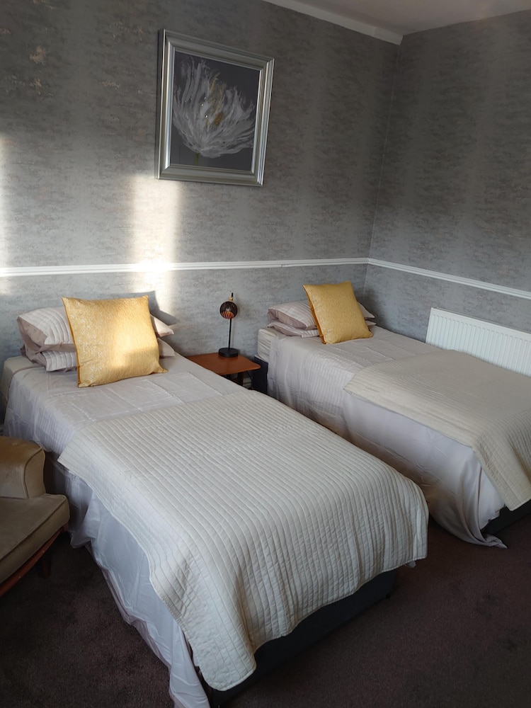 The Golden Sands - Guest house 10/44