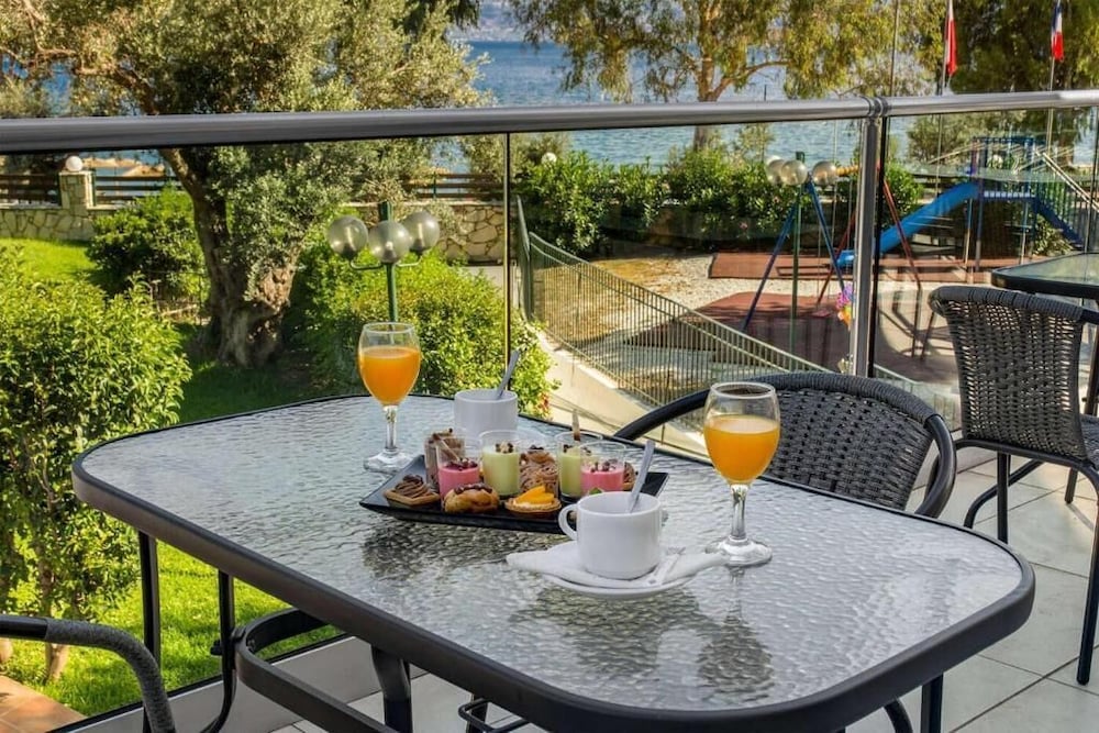 Evia Riviera Resort By Anayia All Inclusive Resorts 45/65