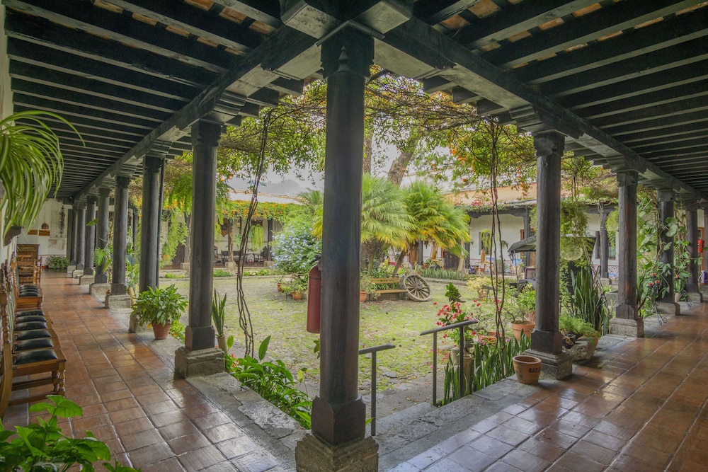 Posada de Don Rodrigo La Antigua Guatemala 70/72