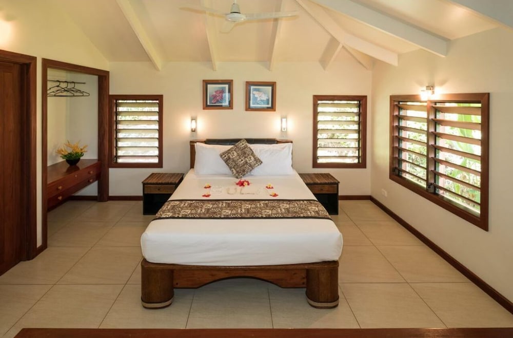 Bure, Premium, Studio, Queen Bed, Ocean View