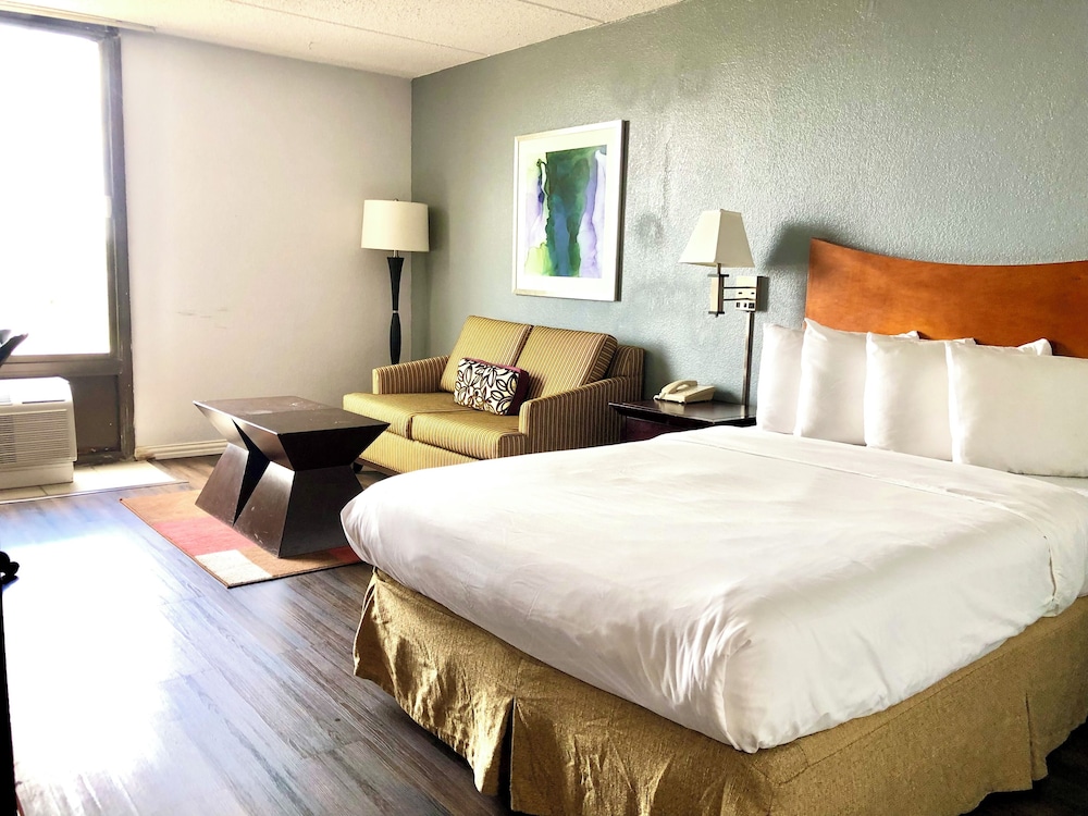BUSINESS, SINGLE, DOUBLE BED