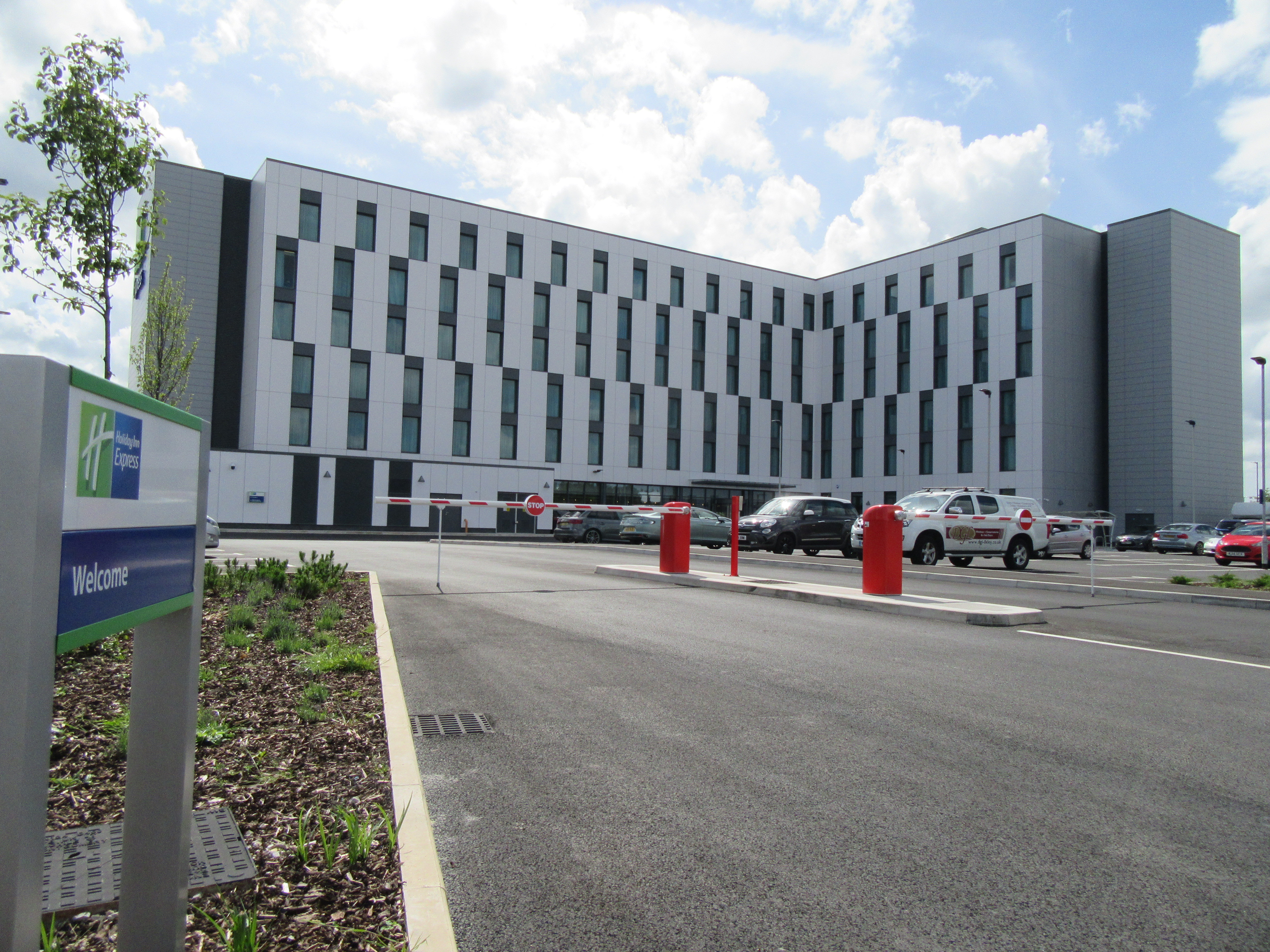 Holiday Inn Express Manchester Traffordcity 76/78