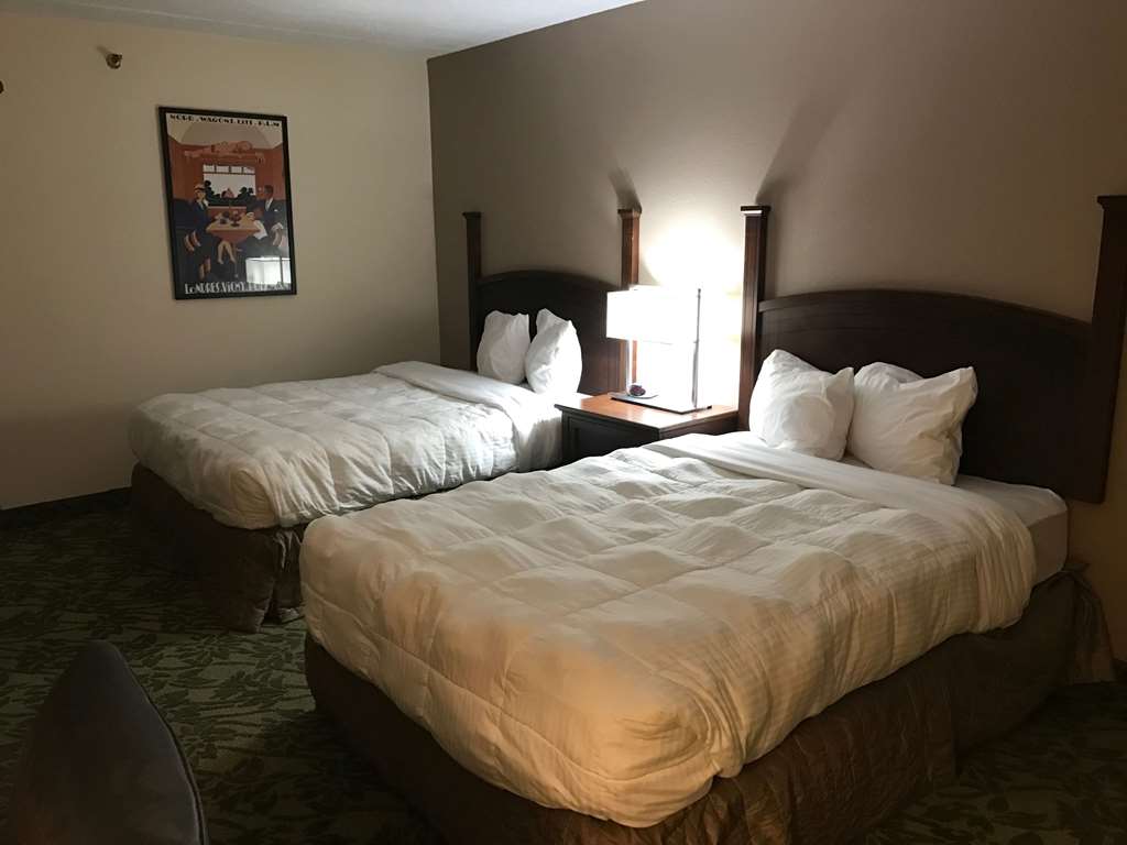 Quality Inn Houghton Lake MI thumb 4