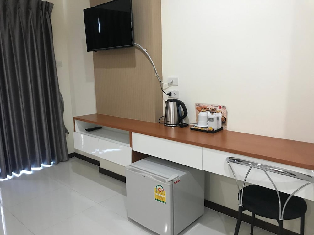 Ttt Hotel 45/48