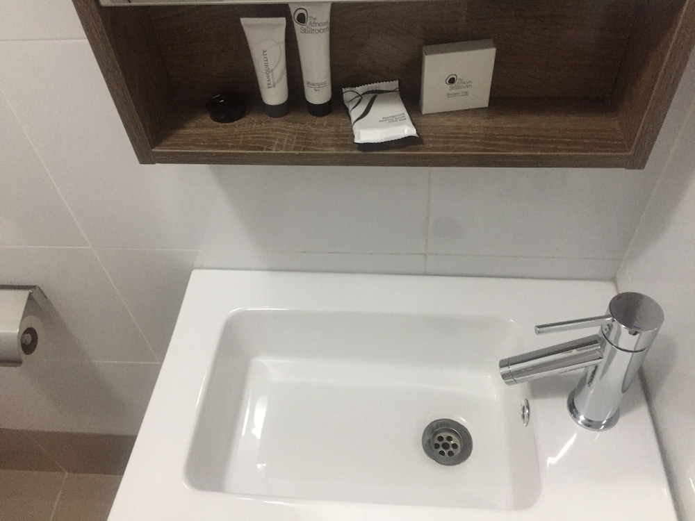 Cycad Palm Hotel 48/50