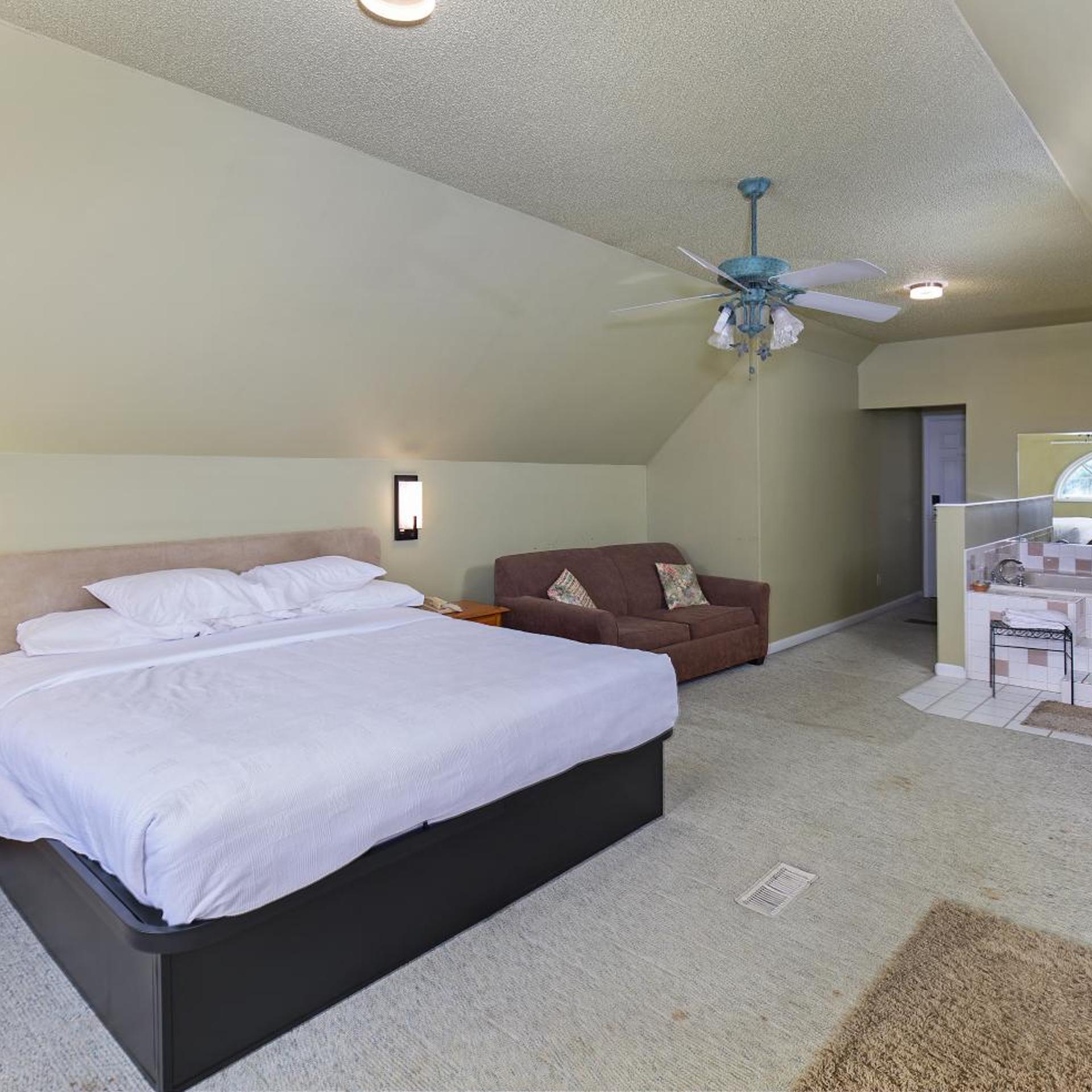 Four Seasons Country Inn 20/45
