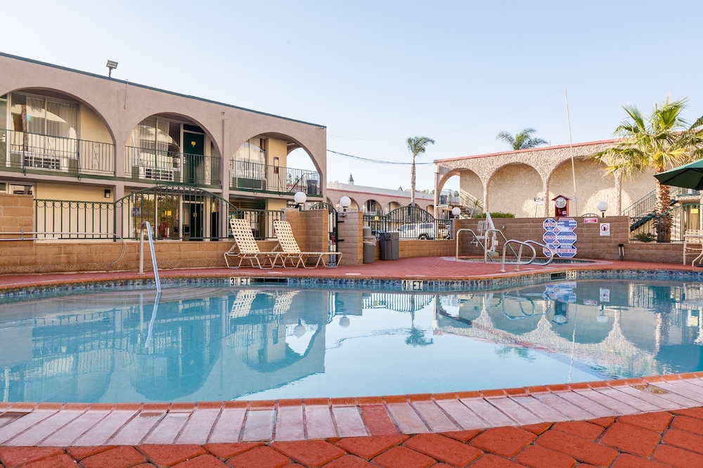 Kings Inn Anaheim 45/62