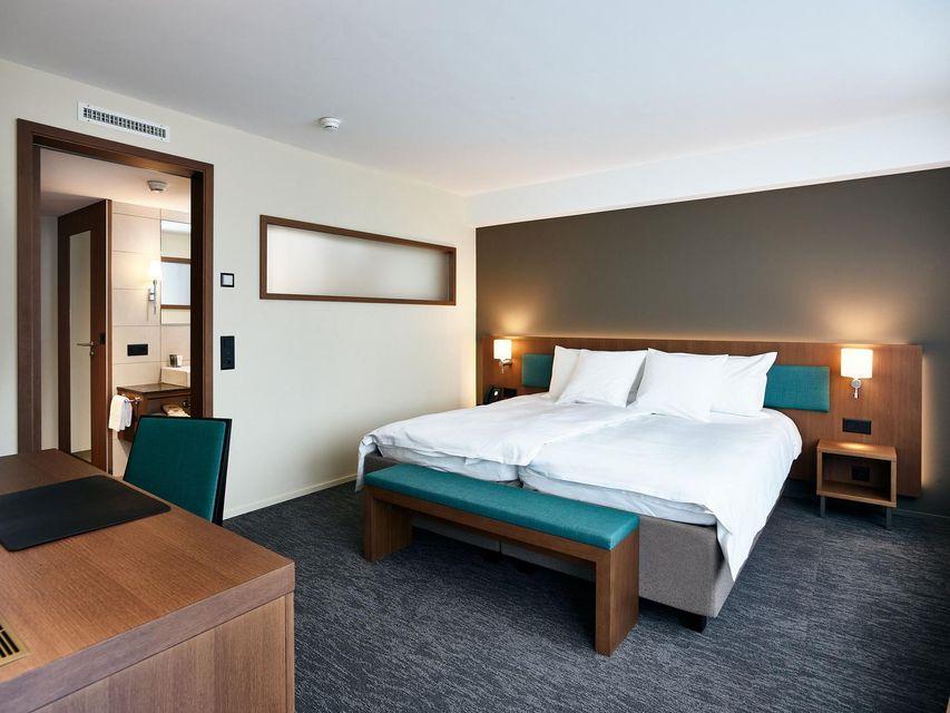 Suite, Lake Side, Balcony