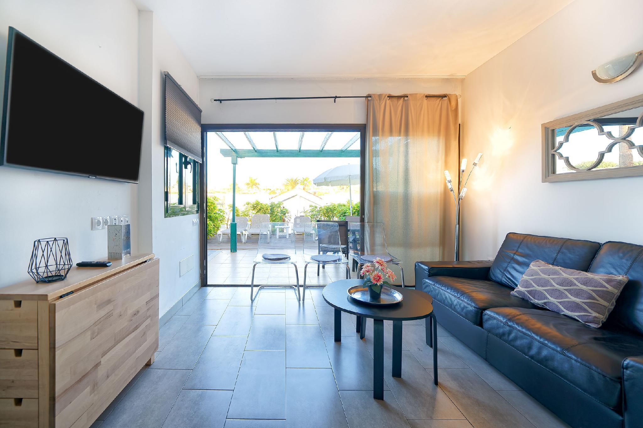 2 Bedrooms, Apartment, Bungalow