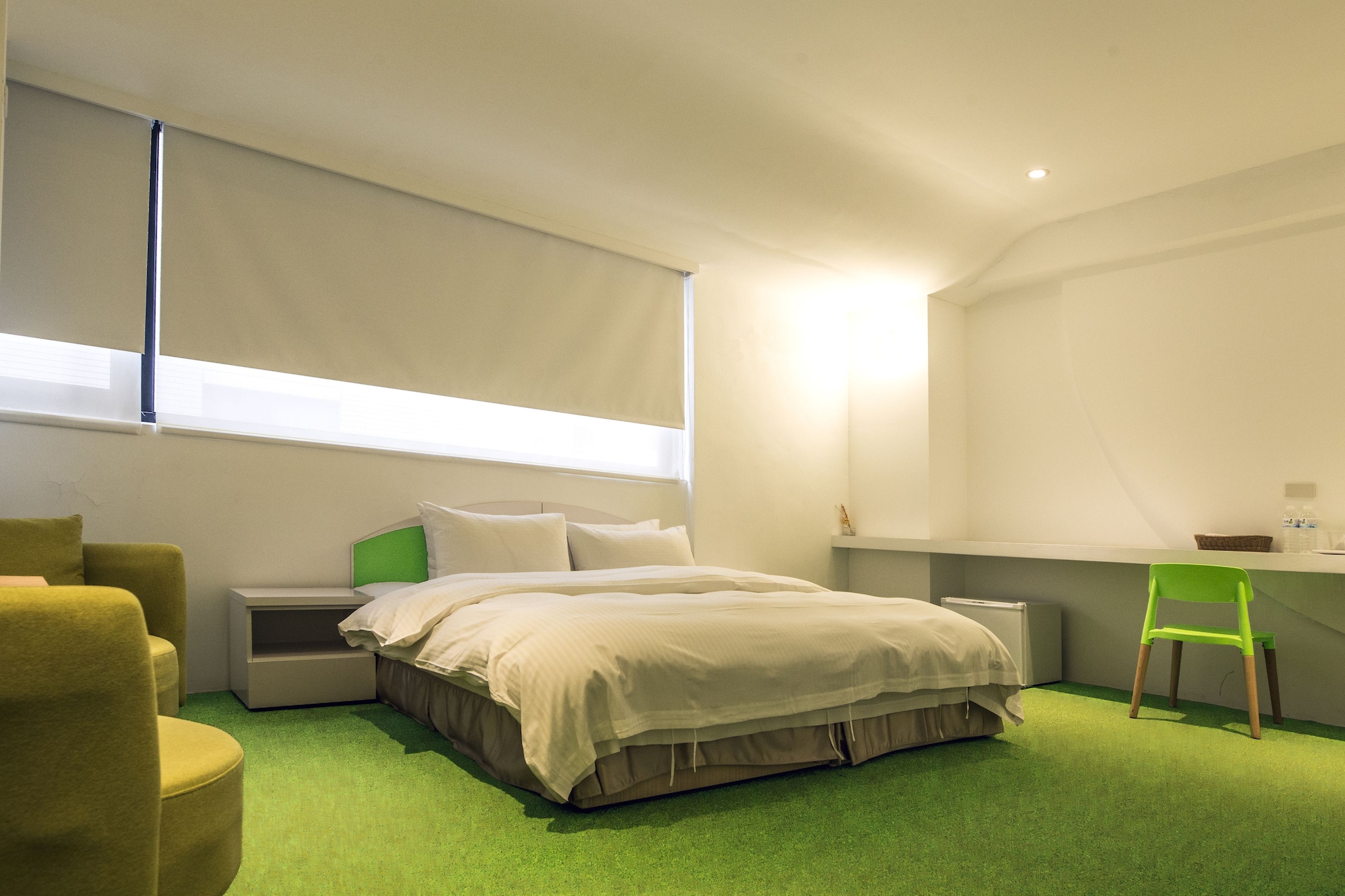 DELUXE, DOUBLE BED