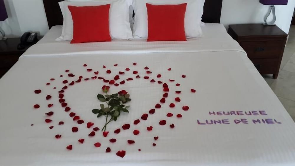 Imagine Villa Hotel 12/50