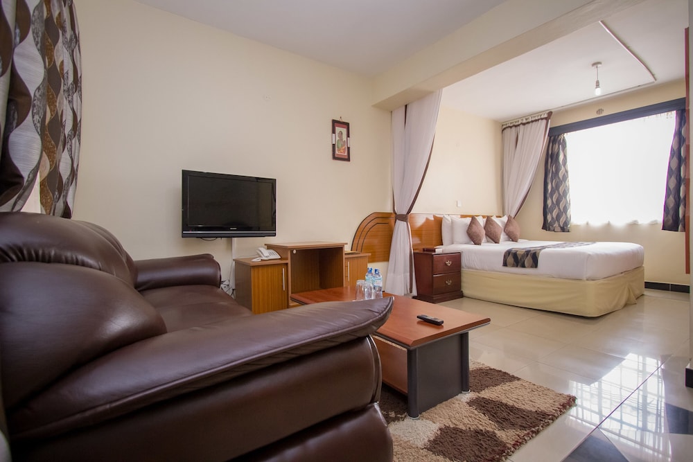 Emboita Hotel 36/50