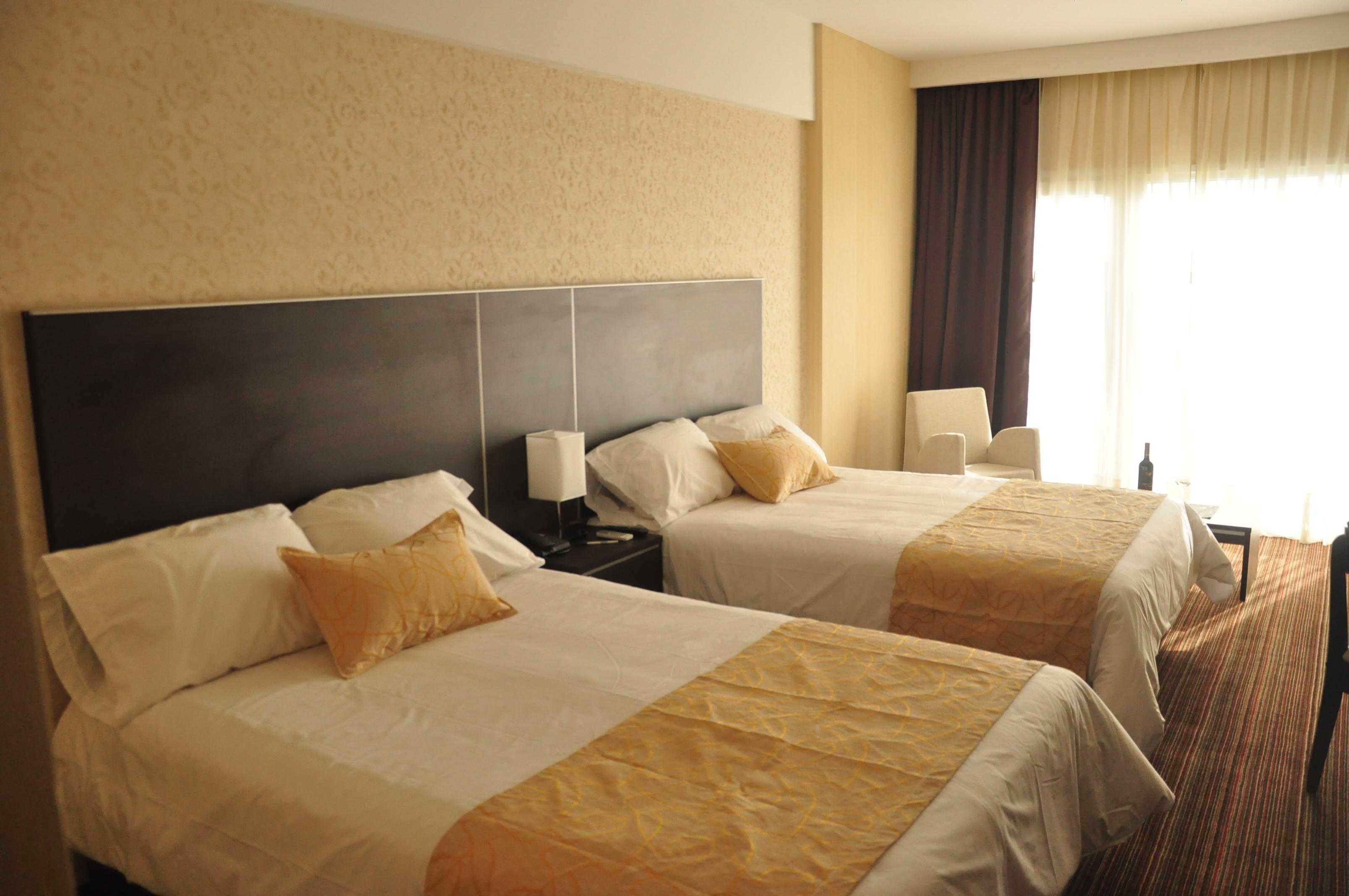 Howard Johnson Hotel Pergamino photo 3