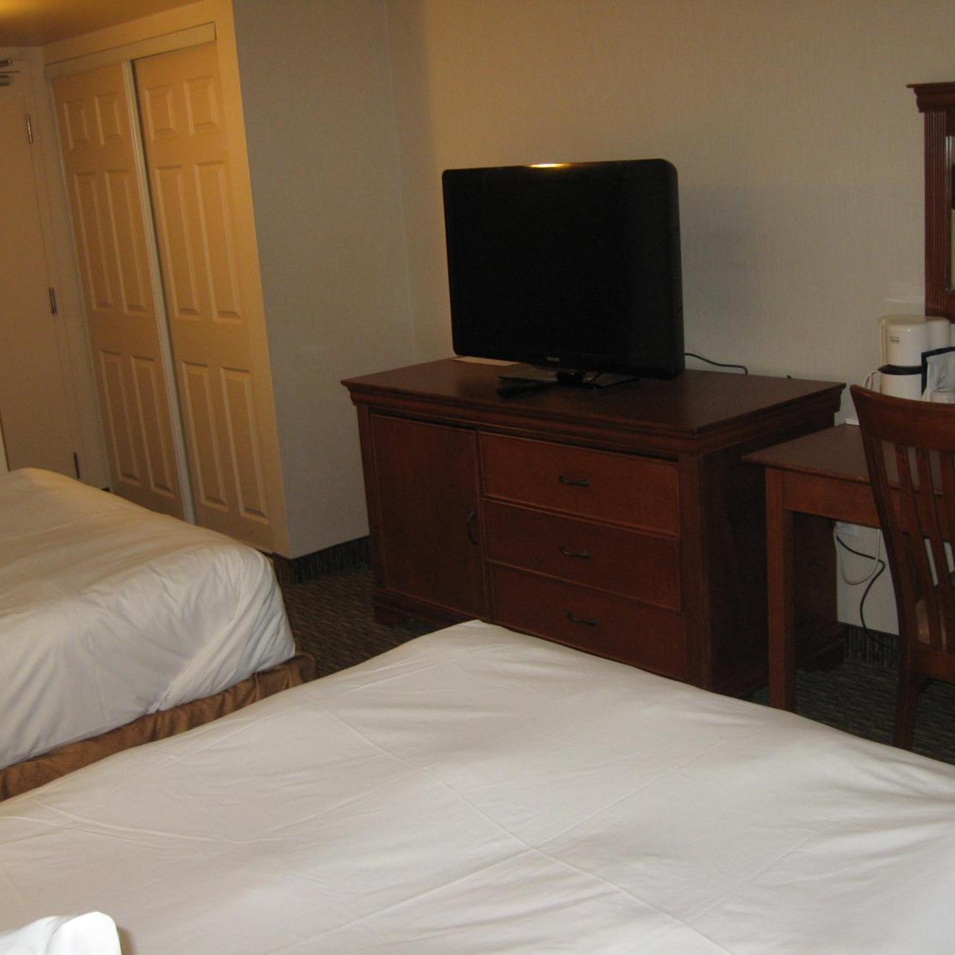 غرفة بسريرين مزدوجين، Hotel Chrome Montreal Centre Ville 4/4