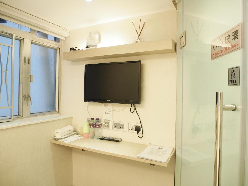 I Hotel Limited 33/48