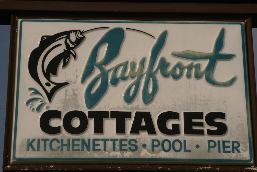 Bayfront Cottages 8/28