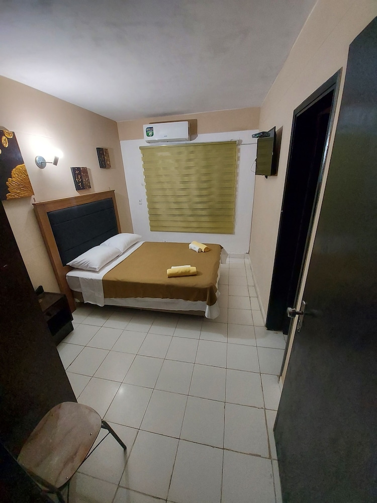 COSTANERA HOSTEL ASUNCION 28/53