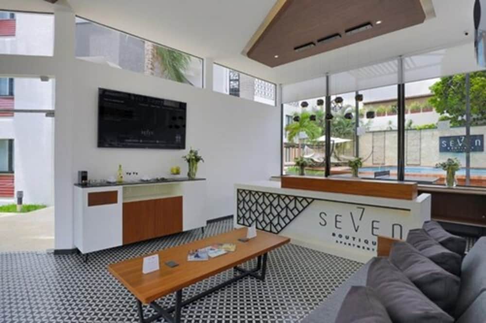 Seven Boutique Apartments 31/55