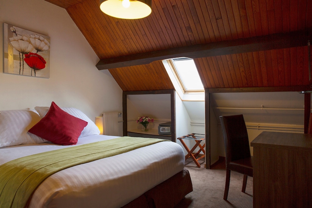Room, Double Bed