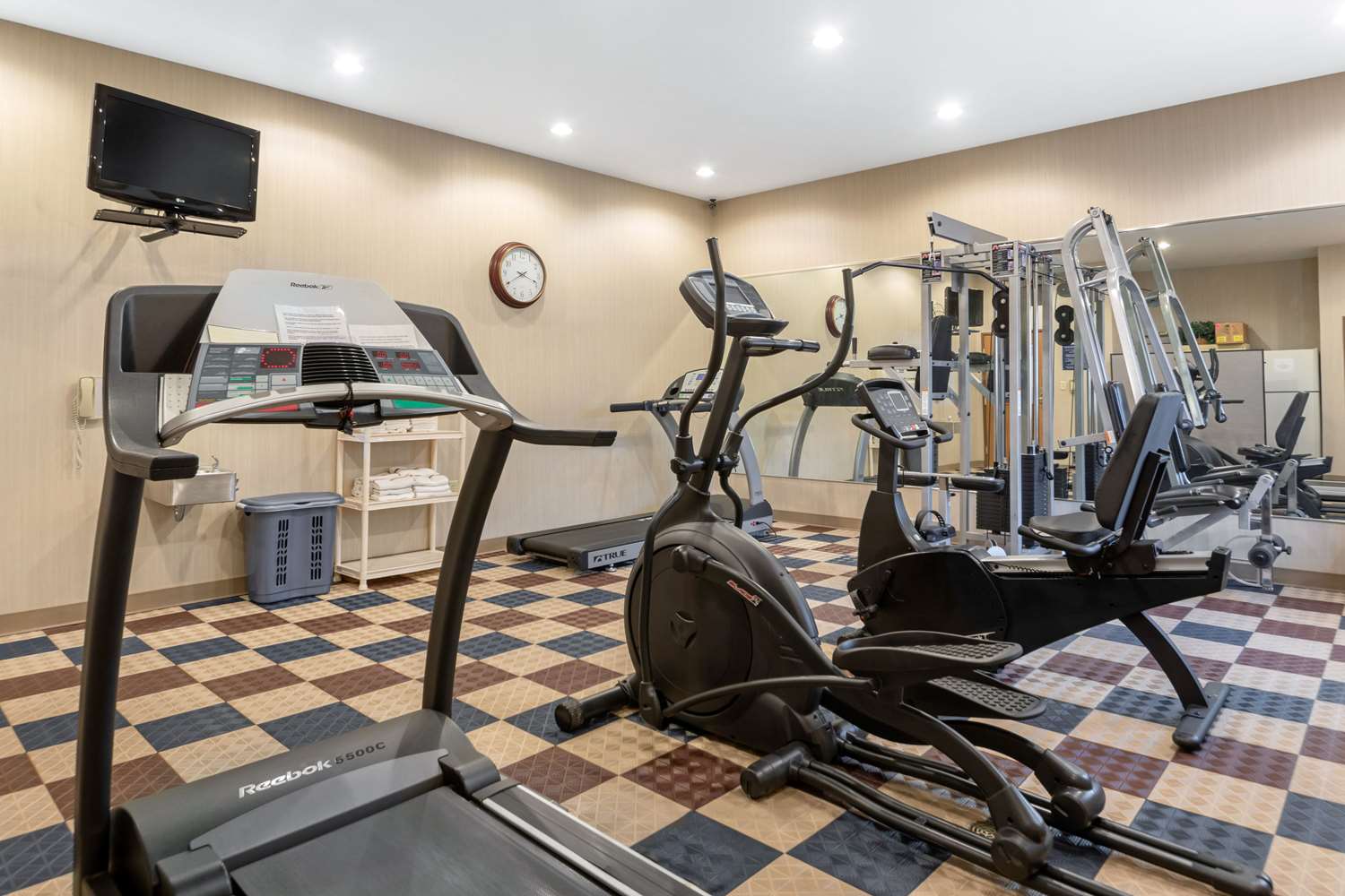 Comfort Inn Iron Mountain North 23/36