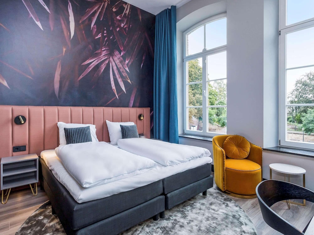Merici Hotel 26/75