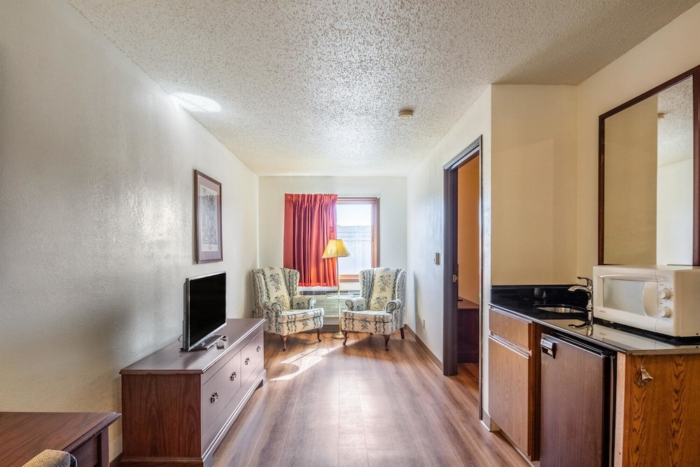 Motel6 Saukville, WI 25/54